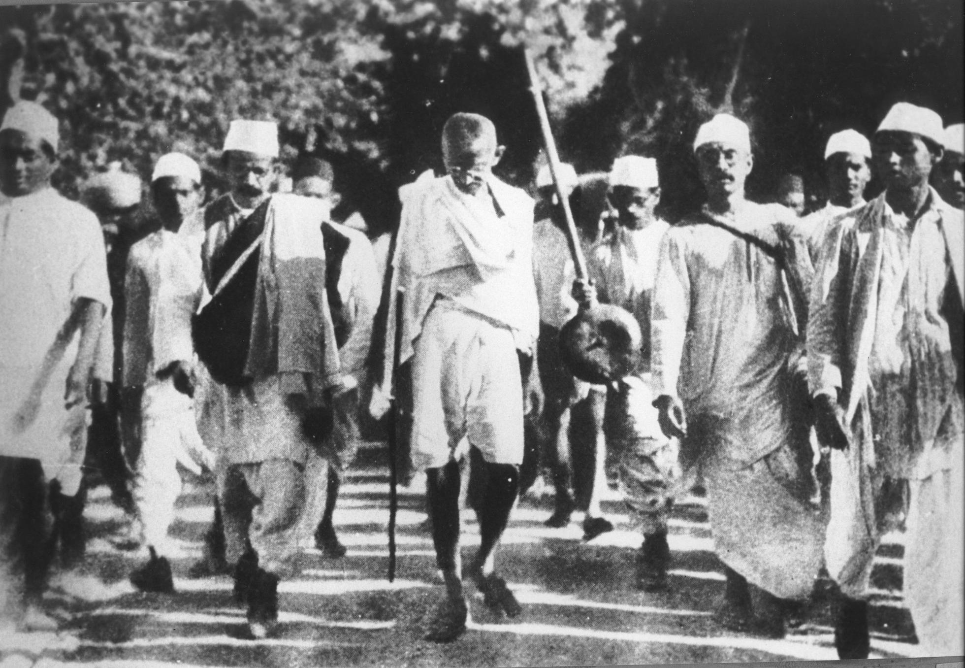 Gandhi salt march satyagraha
